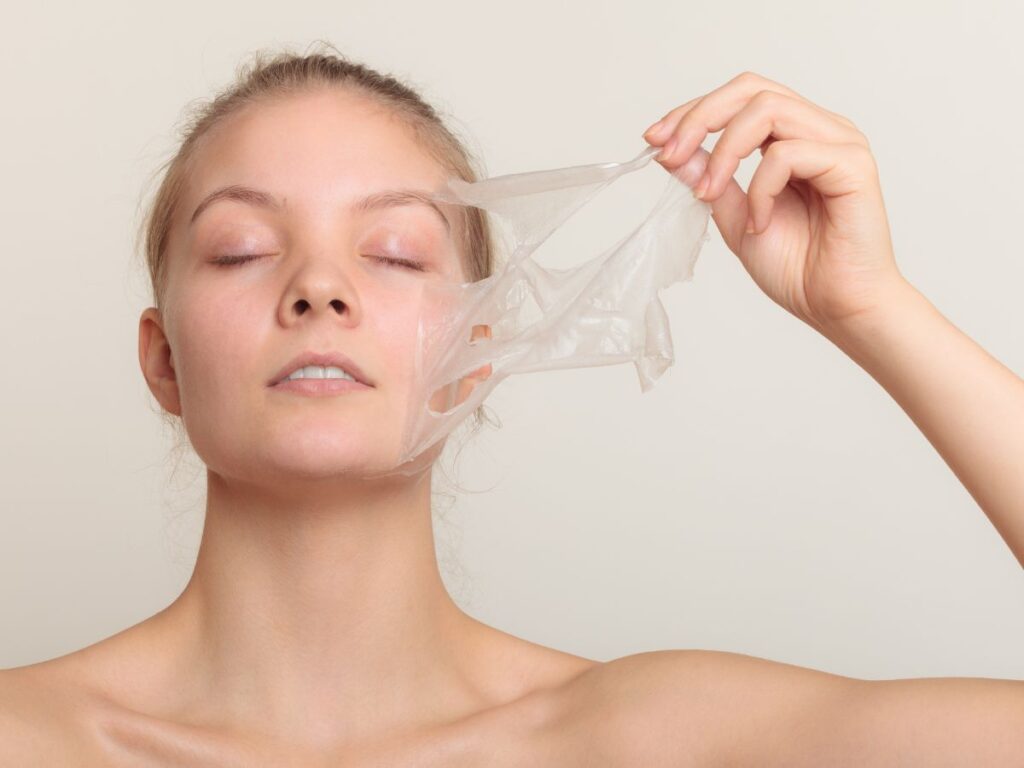 Peel-Off Mask vs. Wash-Off Mask: A Quick Comparison 1